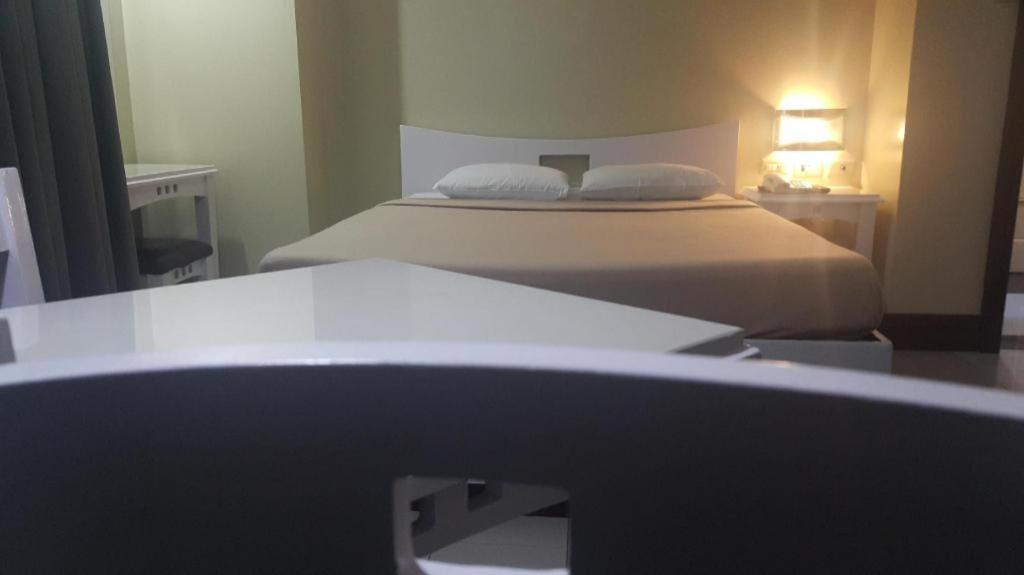 Citystate Hotel Quiapo Манила Экстерьер фото